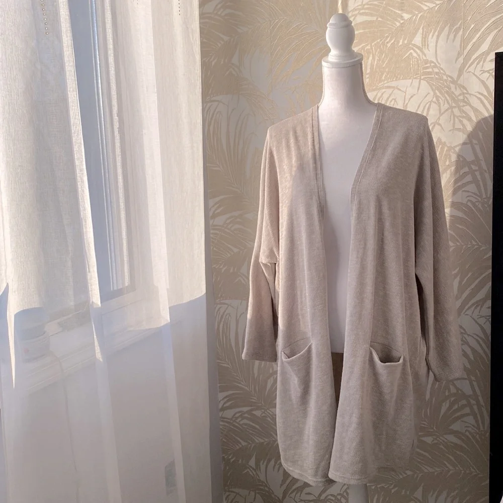 Anthropologie Donni Ribbed Lightweight Cardigan One size - Picture 3 of 9